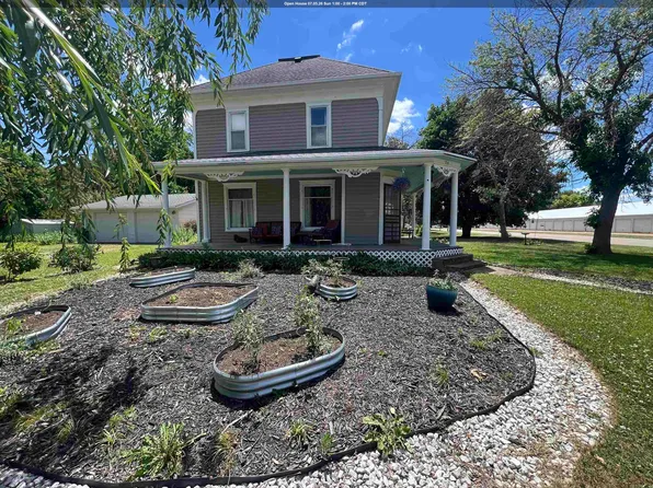 715 10th St, Milford, IA 51351