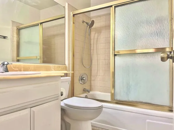 (undisclosed Address), Porter Ranch, CA 91326