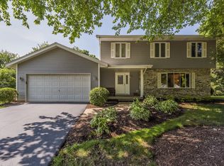 826 Zaininger Ave, Naperville, IL 60563