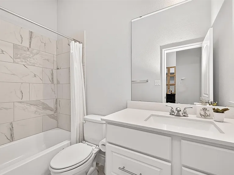 17171 Crimson Crest Dr — Photo 36