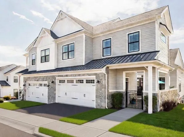 14 Fetters Blvd #125, Downingtown, PA 19335