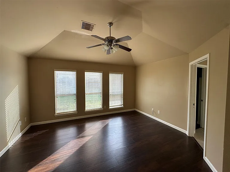 27511 Gatlin Ln — Photo 9