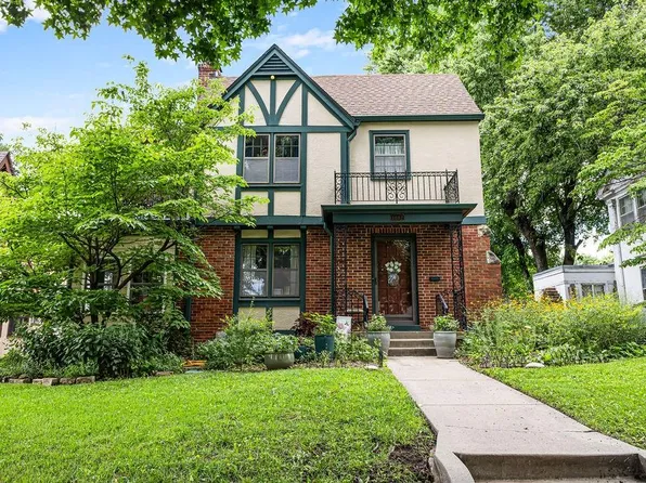 1012 Ashland Ct, Saint Joseph, MO 64506