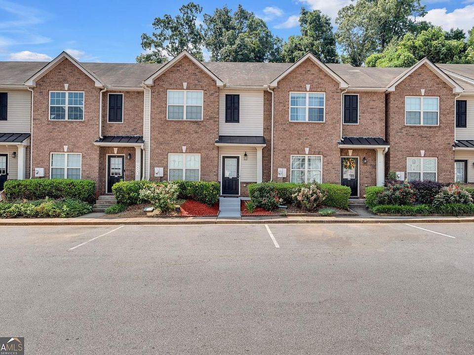 1st image of 2827 Creek Bottom Ct
