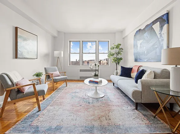 34 Plaza St E APT 810, Brooklyn, NY 11238