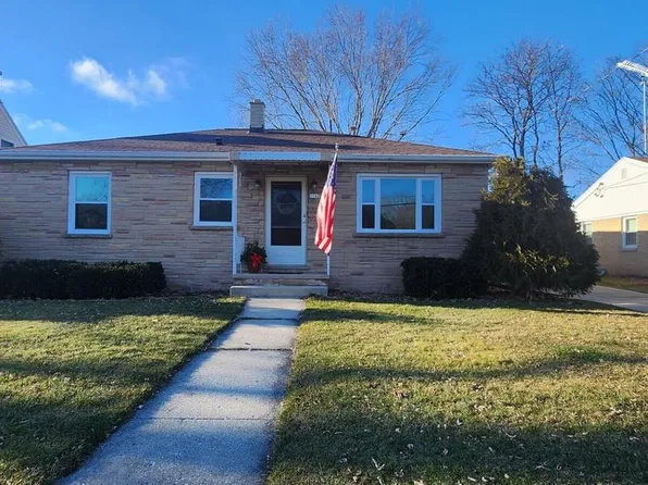 1163 Parkview DRIVE, Kewaskum, WI 53040