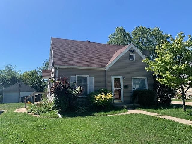 1st image of 2917 E Layton Ave