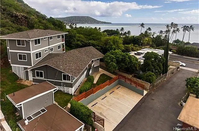 whole property .... this unit is the very top one, which has the BEST view