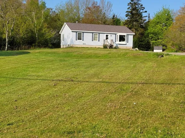 9 Woodrow Lane, Tremont, ME 04674