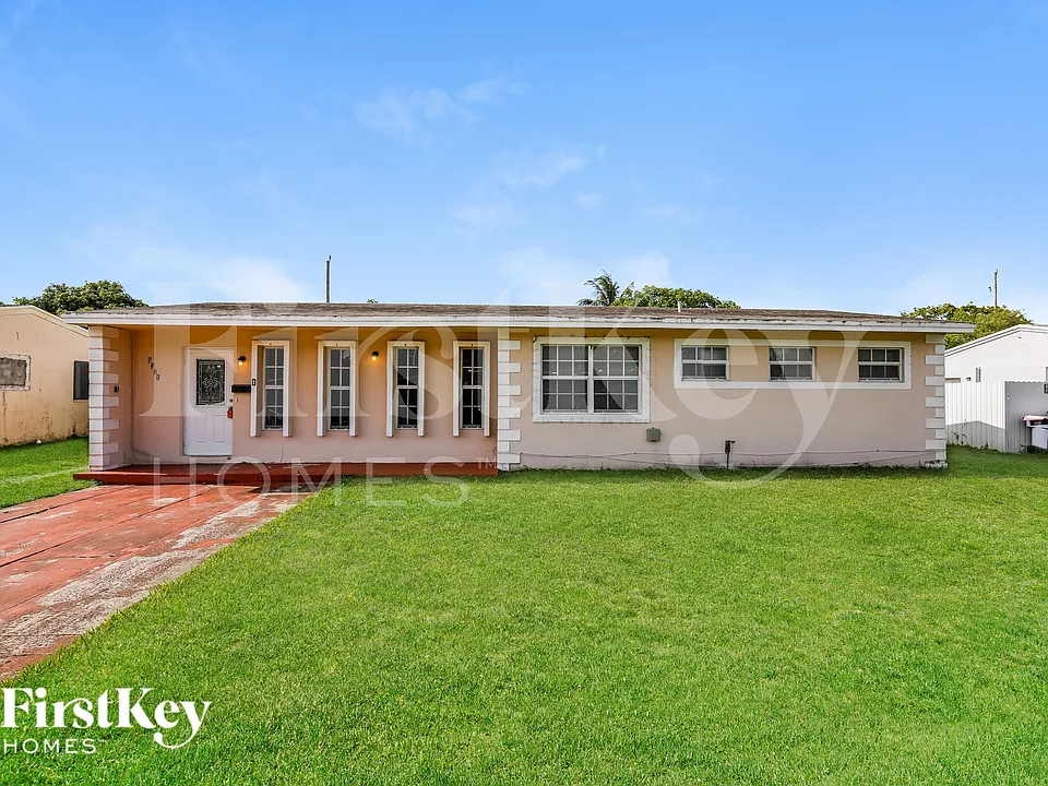 3321 NW 177th Ter