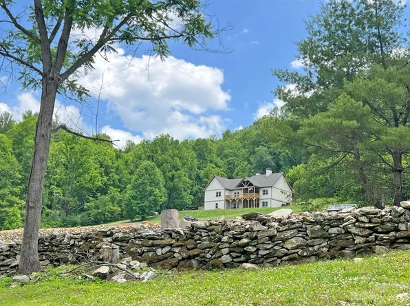 633 Millar Rd, Hot Springs, NC 28743