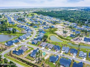 60 Bluenose Lane, Hampstead, NC 28443