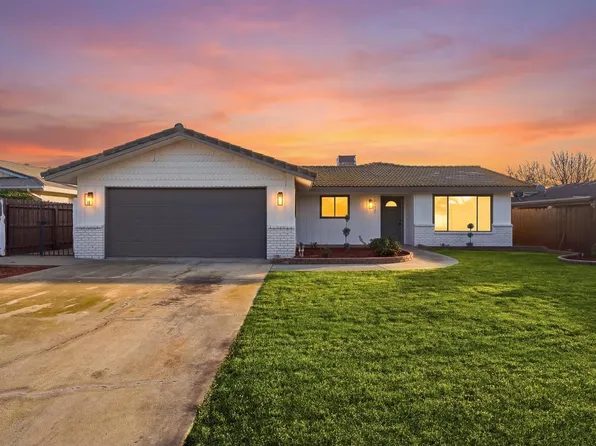 2377 Tammy Ln, Selma, CA 93662