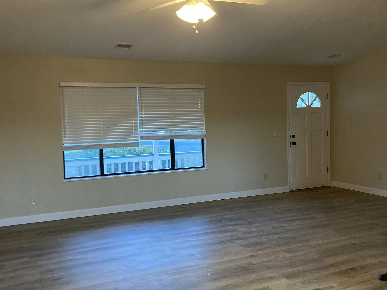 3 bed, 1220 sqft, $2,000 — Photo 4