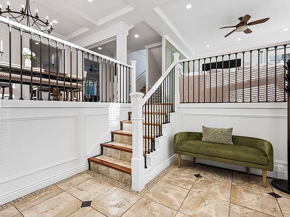 5th image of 3382 Applewood Dr