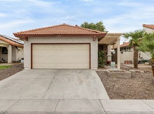 6433 Pearcrest Rd, Las Vegas, NV 89108