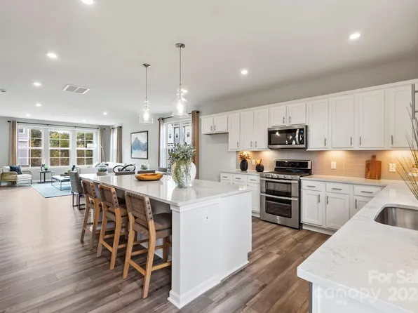 4330 Reed Creek Dr #46, Sherrills Ford, NC 28673