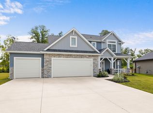 14188 Copper Strike Pass, Fort Wayne, IN 46845
