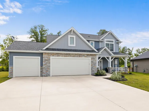 14188 Copper Strike Pass, Fort Wayne, IN 46845