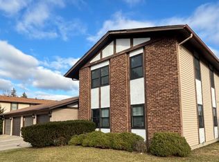 19211 Elm Dr UNIT 145, Country Club Hills, IL 60478