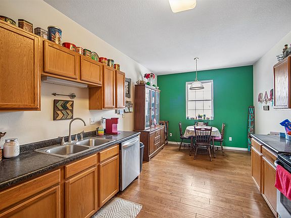 5th image of 715 SE Kensington Rd