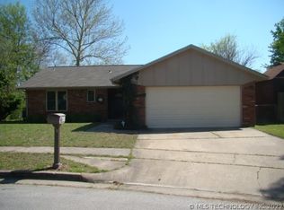 905 W Lansing St, Broken Arrow, OK 74012