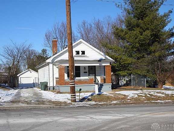 3rd image of 1807 E Siebenthaler Ave