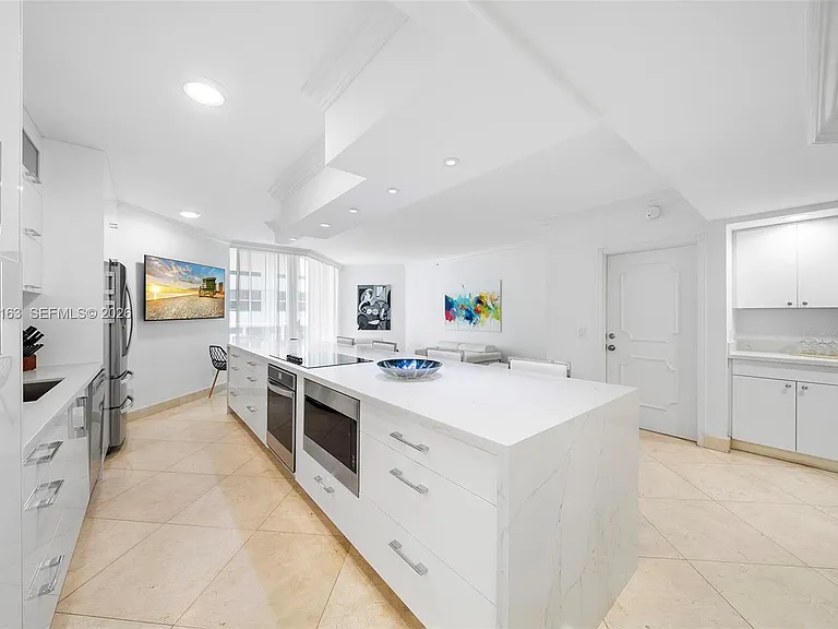 4775 Collins Ave #1504 — Photo 8