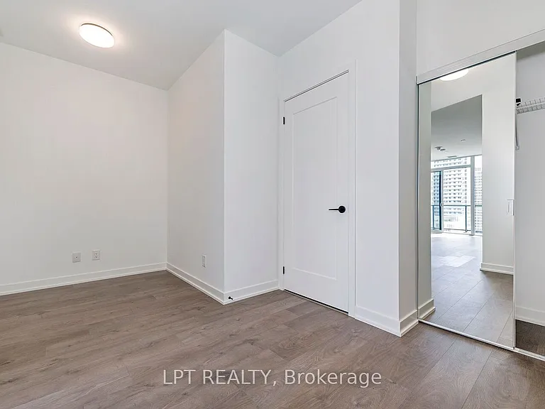 5 Defries St #1201 — Photo 5