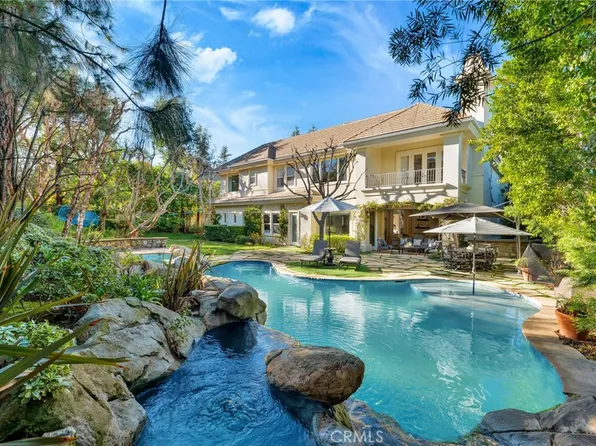 19200 Allandale Dr, Tarzana, CA 91356