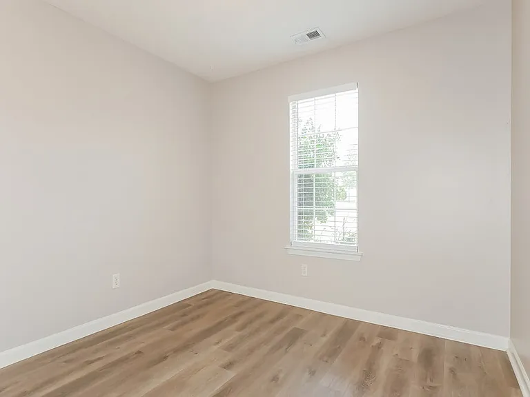 5520 Amanda Belle — Photo 12