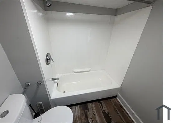1 bed, $1,000 — Photo 2