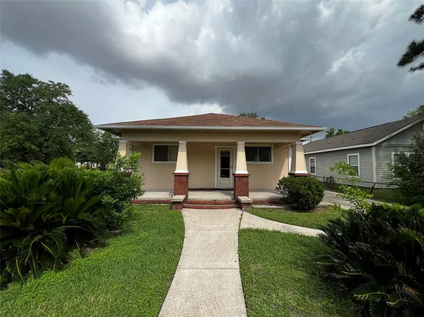 741 13th St, Pt Arthur, TX
