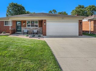 4018 Sudbury Dr, Warren, MI 48092