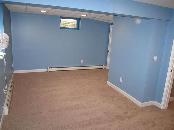 Large lower level bedroom