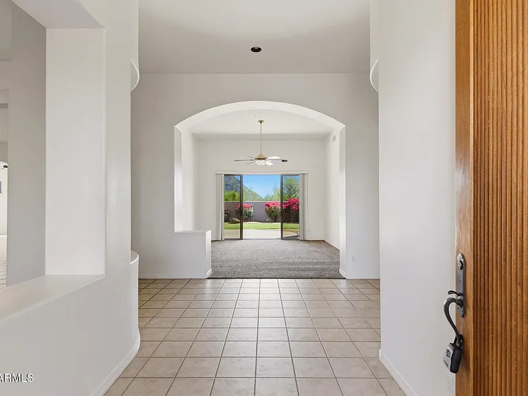 9331 E Mark Ln — Photo 2