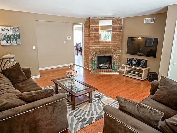 2nd image of 15350 Covello St