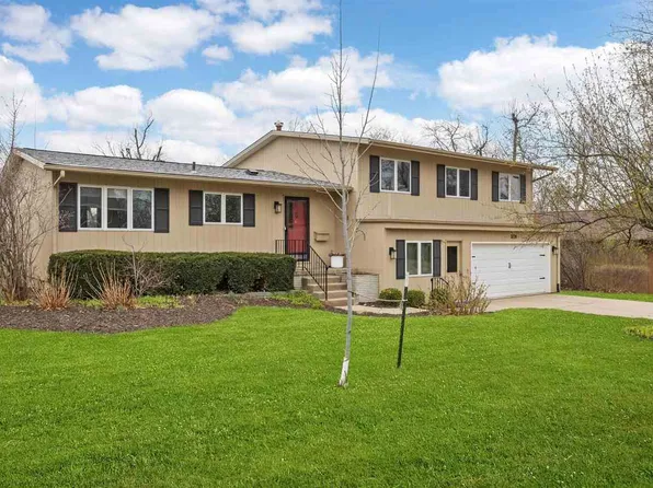 3228 Shasta Ct NE, Cedar Rapids, IA 52402