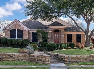 10212 Waters Dr, Irving, TX 75063