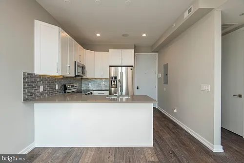 1340 S 13th St #3G Photo 1 1340 S 13th St #3G Photo 1