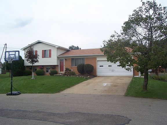 5th image of 1 Marcia Dr