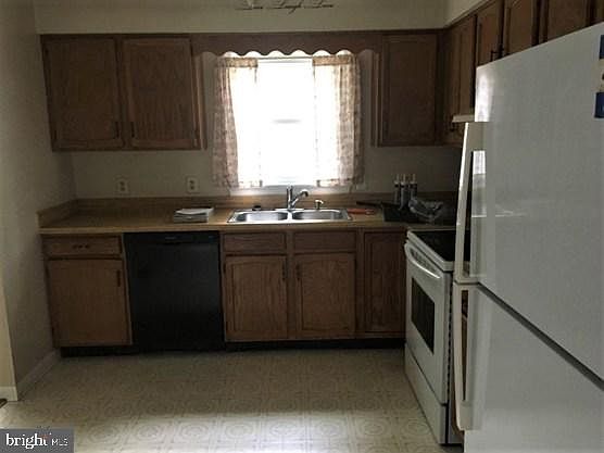 2nd image of 12905 Dubin Dr