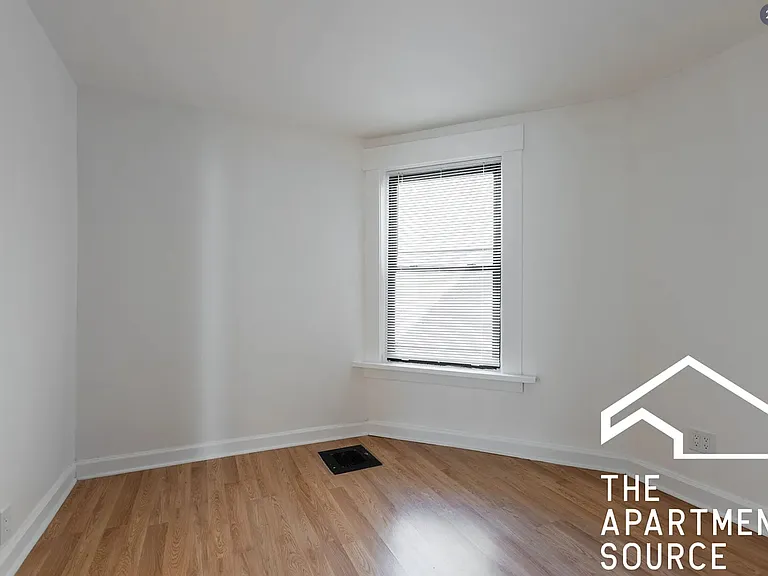 2700 N Troy St #2F — Photo 13