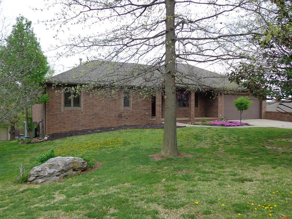 1st image of 818 Barwick Pl