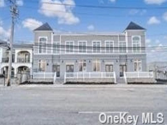 2nd image of 22 Bayville Ave #3