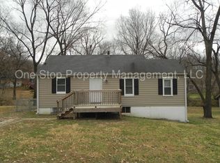 3821 Denton Rd, Kansas City, MO 64133