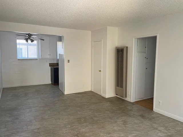 5105 Woodman Ave #10 — Photo 6