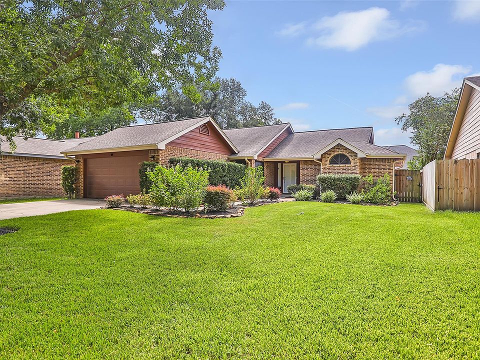 1st image of 3734 Village Grove Dr