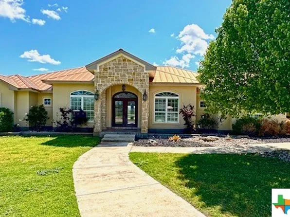 460 County Road 1010, Lampasas, TX 76550