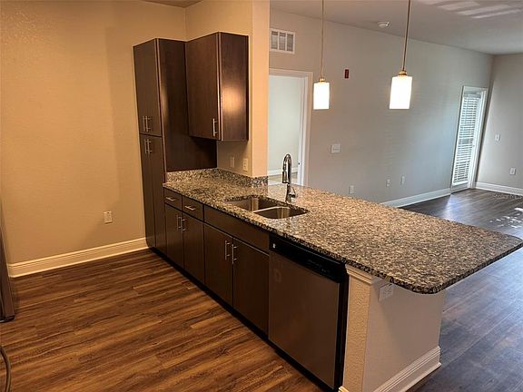 4th image of 2460 Ann Rou Rd #606